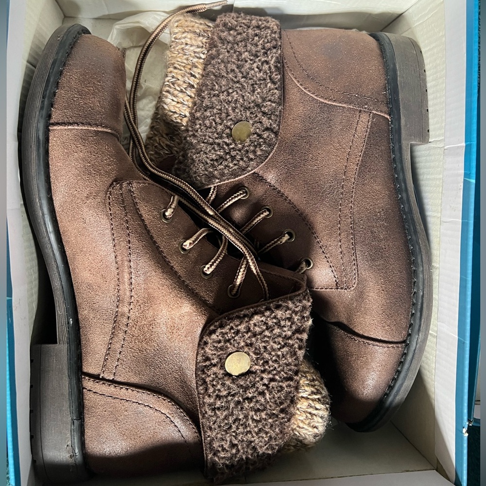 Women’s Cliff Boots